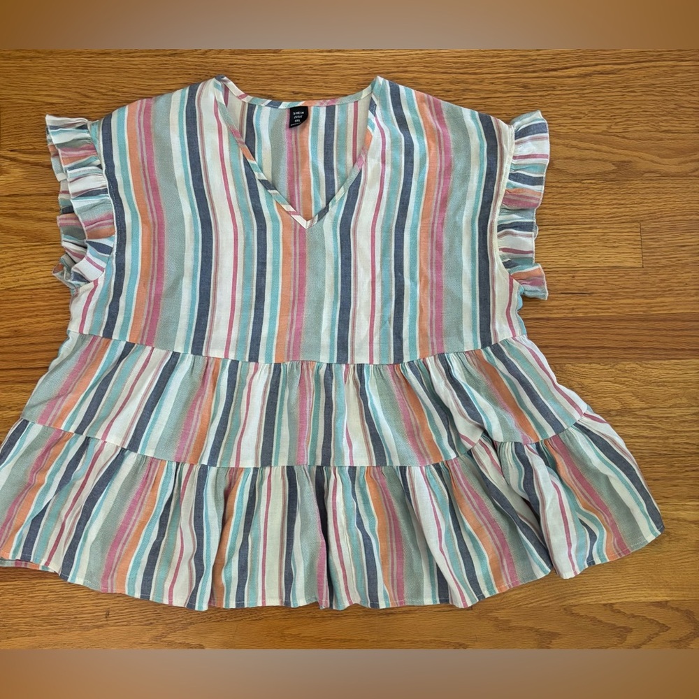Shein Curve Short Sleeve Shirt Women’s 0XL (US12) Multicolor Striped Vneck Top